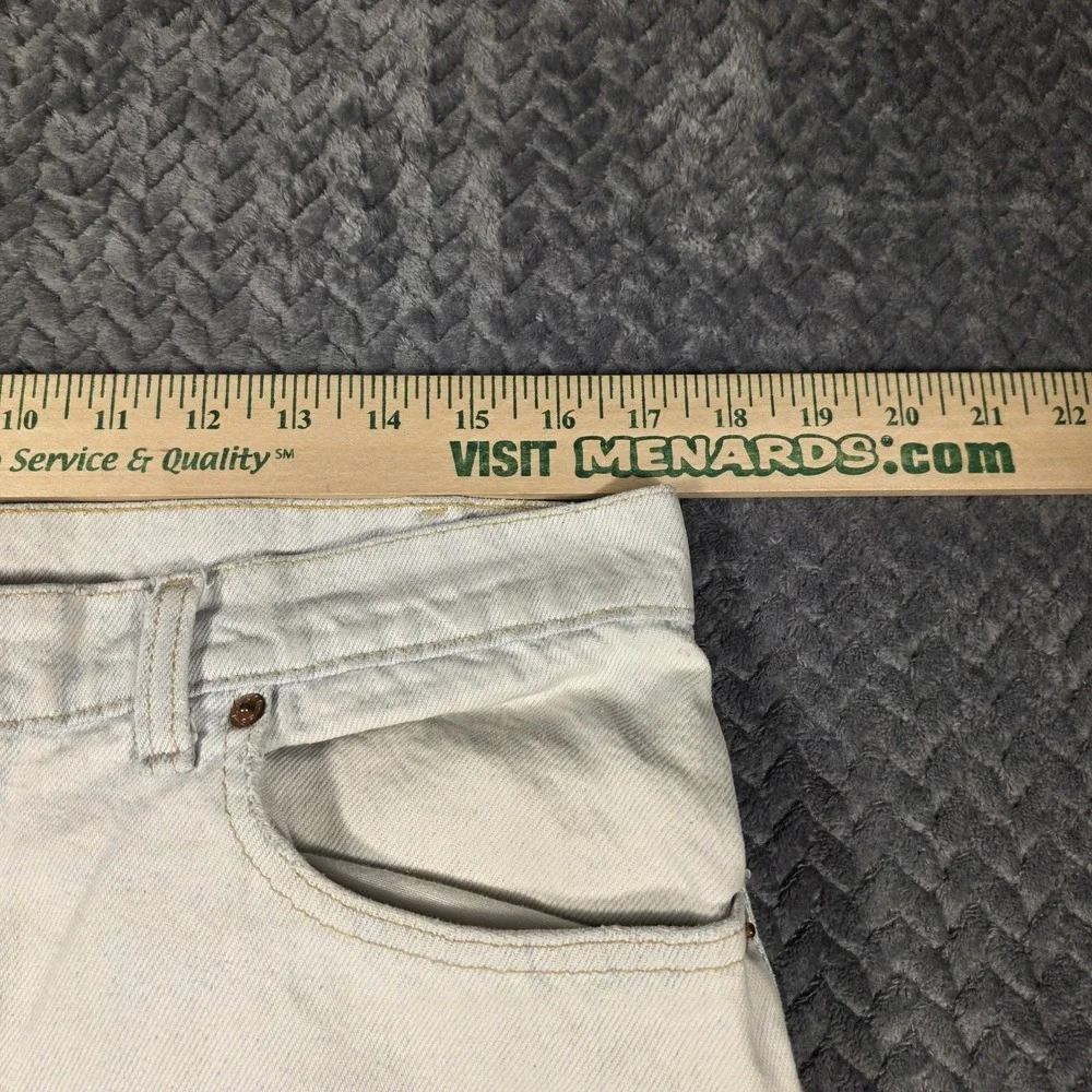 Levis perfectly broken